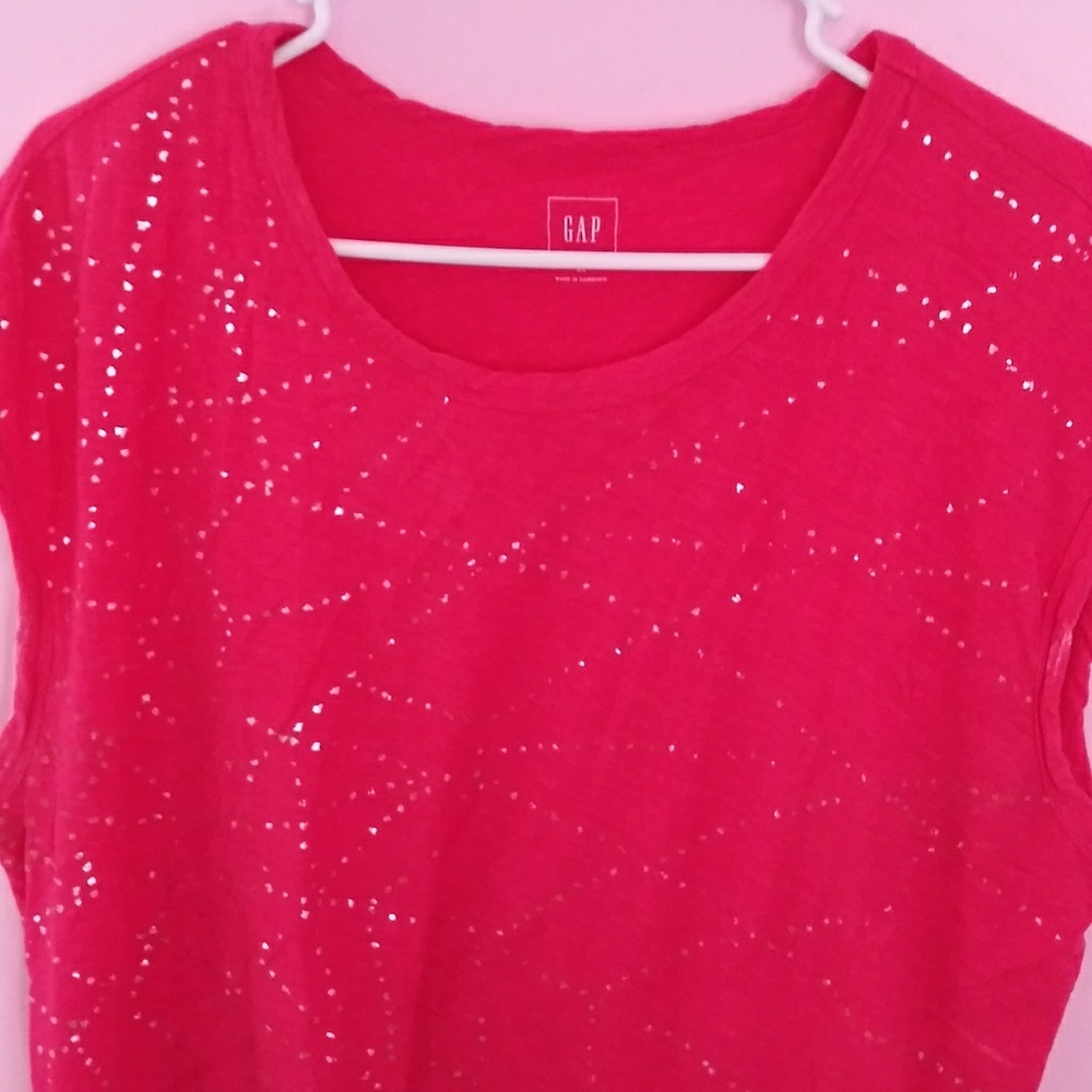 Gap t-shirt
